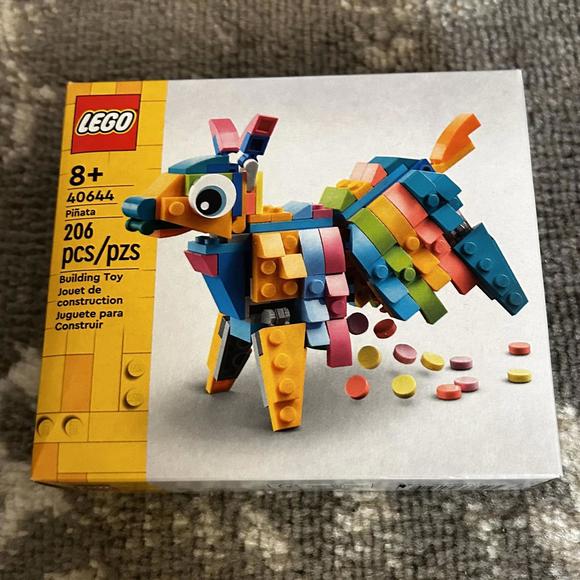 Lego Pinata Building Set (NEW)
